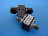 ?RADITEK同軸隔離器和環(huán)形器高頻(17gh z -50 gh z ) 2.9mm (k) 和 2.4mm 連接器